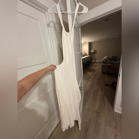 NWT Seek The Label White Cutout Silas Maxi Dress XS - Picture 4 of 6